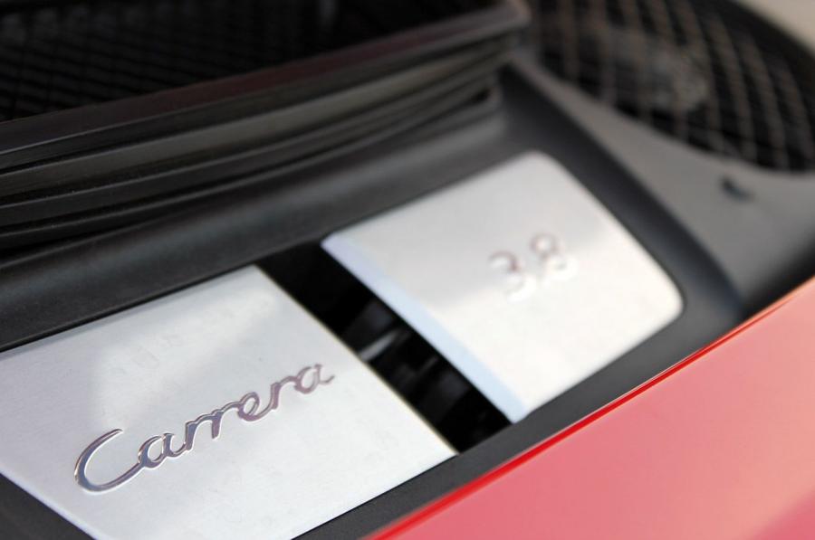  Porsche 911 Carrera S 2013 года  (фото 36 из 51)